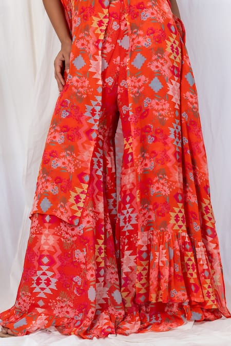 Buy_Lavina Sippy_Orange Georgette Mirrors, Embroidery Round Geometric Printed Kurta And Sharara Set _Online_at_Aza_Fashions
