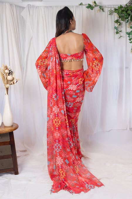 Lavina Sippy Coral Geometric Print Pre-Draped Saree Set 