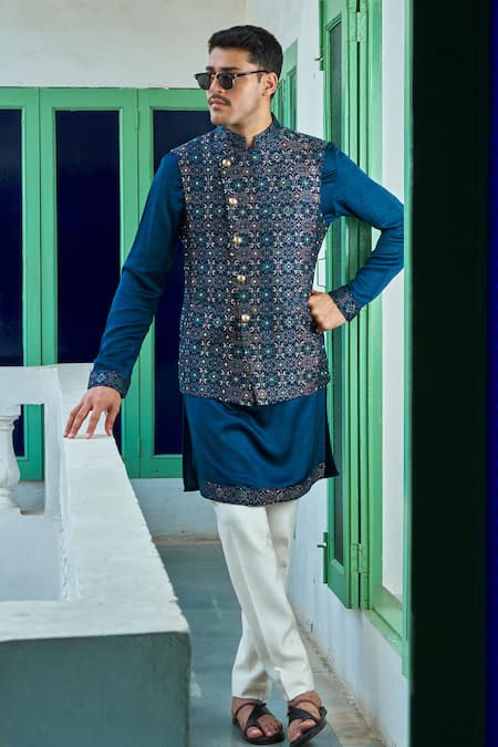 Philocaly Embroidered Bundi Kurta Set 