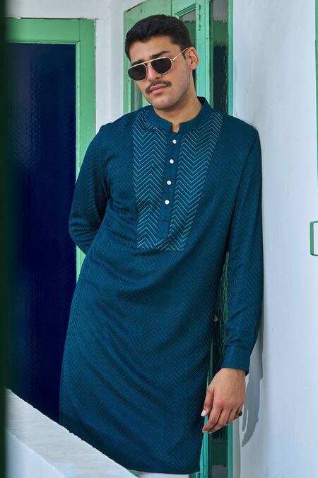 Buy_Philocaly_Green Cotton, Silk Embroidery Chevron Kurta _Online_at_Aza_Fashions