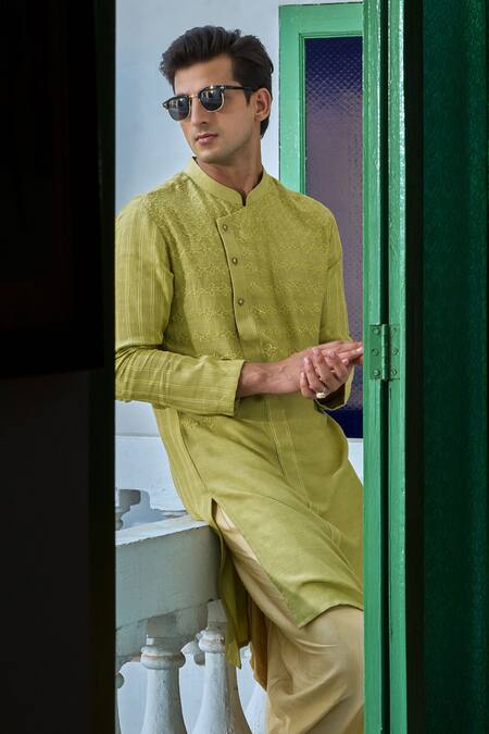 Philocaly Green Linen, Satin Embroidery Flora Motif Kurta at Aza Fashions Philocaly_Green Linen, Satin Embroidery Flora Motif Kurta _at_Aza_Fashions