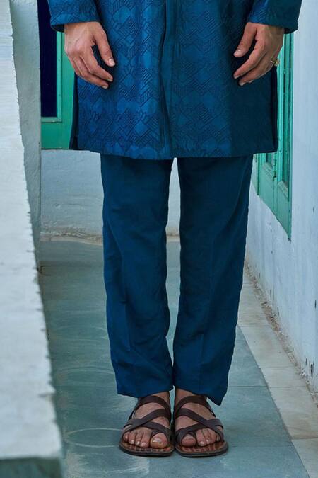 Shop Philocaly Blue Cotton, Silk Embroidery Chevron Bloom Kurta Set Shop_Philocaly_Blue Cotton, Silk Embroidery Chevron Bloom Kurta Set