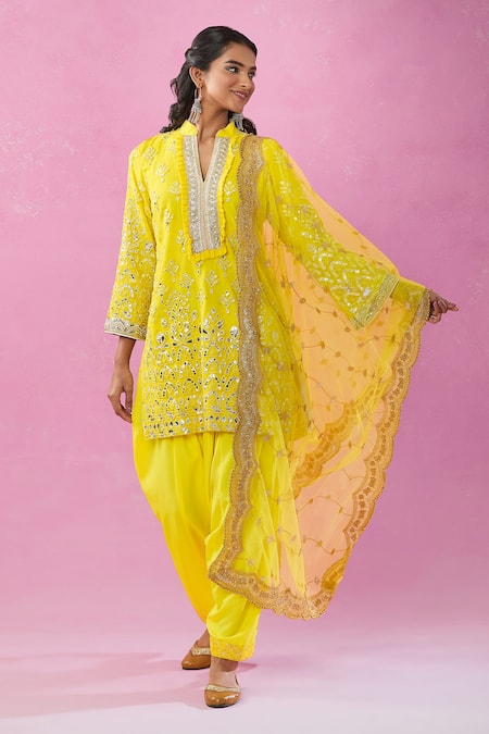 Kunwarani Ritu Yellow Georgette Mirrors, Sequins, Zari, Embroidery Mandarin Collar Kurta Set Online at Aza Fashions Kunwarani Ritu_Yellow Georgette Mirrors, Sequins, Zari, Embroidery Mandarin Collar Kurta Set _Online_at_Aza_Fashions