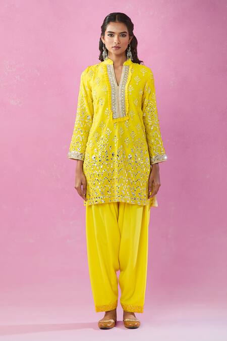 Kunwarani Ritu Yellow Georgette Mirrors, Sequins, Zari, Embroidery Mandarin Collar Kurta Set at Aza Fashions Kunwarani Ritu_Yellow Georgette Mirrors, Sequins, Zari, Embroidery Mandarin Collar Kurta Set _at_Aza_Fashions