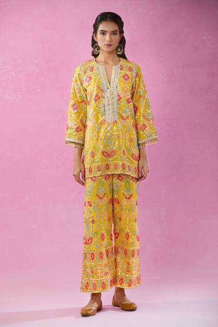 Kunwarani Ritu Yellow Georgette Mirrors, Pearls, Sequins, Embroidery Split Kurta And Pant Set Online at Aza Fashions Kunwarani Ritu_Yellow Georgette Mirrors, Pearls, Sequins, Embroidery Split Kurta And Pant Set _Online_at_Aza_Fashions