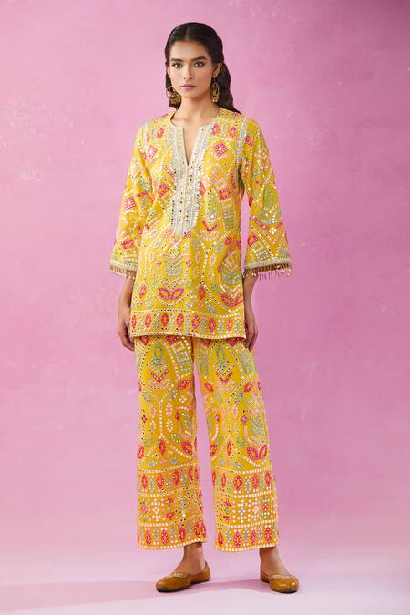 Shop Kunwarani Ritu Yellow Georgette Mirrors, Pearls, Sequins, Embroidery Split Kurta And Pant Set Online at Aza Fashions Shop_Kunwarani Ritu_Yellow Georgette Mirrors, Pearls, Sequins, Embroidery Split Kurta And Pant Set _Online_at_Aza_Fashions