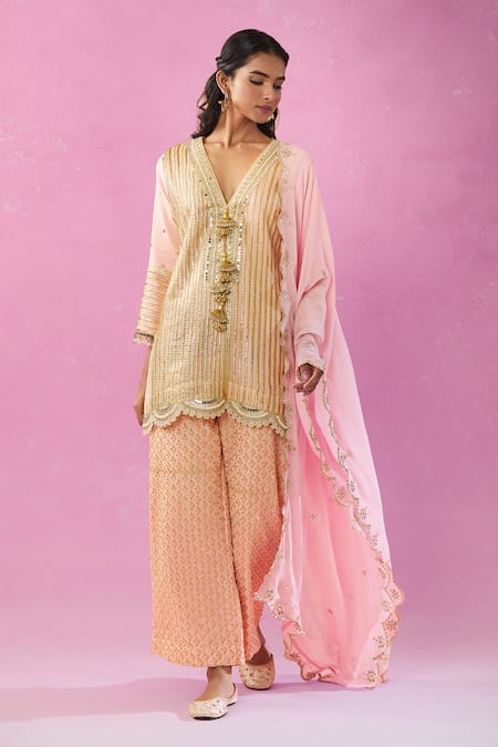 Kunwarani Ritu Peach Georgette Mirrors, Sequins, Zari, Embroidery V-neck Stripe Kurta Set Online at Aza Fashions Kunwarani Ritu_Peach Georgette Mirrors, Sequins, Zari, Embroidery V-neck Stripe Kurta Set _Online_at_Aza_Fashions