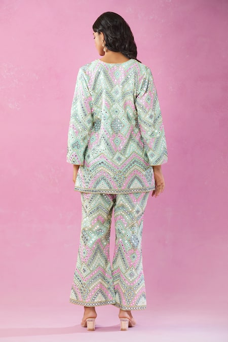 Kunwarani Ritu Mirror Embroidered Geometric Kurta Set 