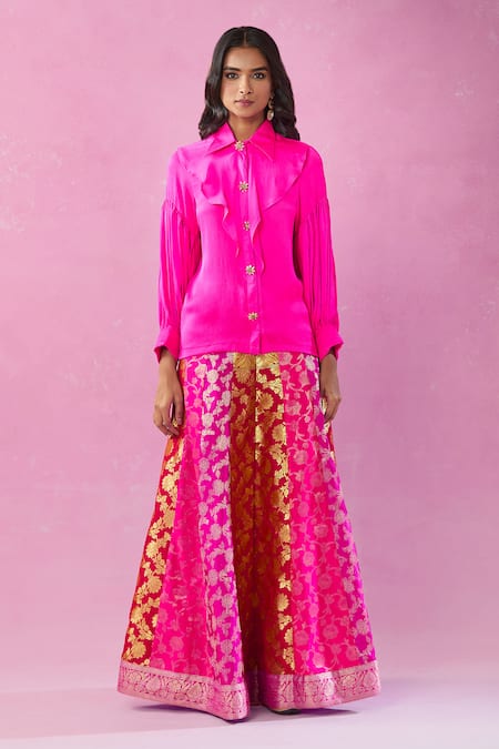Kunwarani Ritu Pink Silk Collared Floral Banarasi Lehenga Set at Aza Fashions Kunwarani Ritu_Pink Silk Collared Floral Banarasi Lehenga Set _at_Aza_Fashions