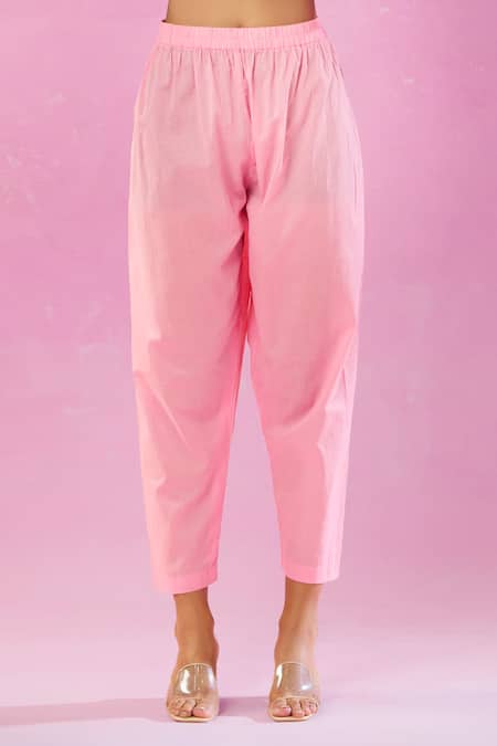 Buy_Kunwarani Ritu_Pink Cotton Embroidery, Zari V-neck Floral Zardozi Kurta Set _Online_at_Aza_Fashions