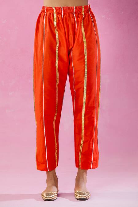 Shop_Kunwarani Ritu_Orange Cotton Gota Patti, Embroidery Split V-neck Floral Kurta Pant Set _Online_at_Aza_Fashions