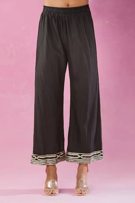 Shop_Kunwarani Ritu_Black Georgette Embroidery Collared Geometric Gota Patti Kurta Pant Set _Online_at_Aza_Fashions