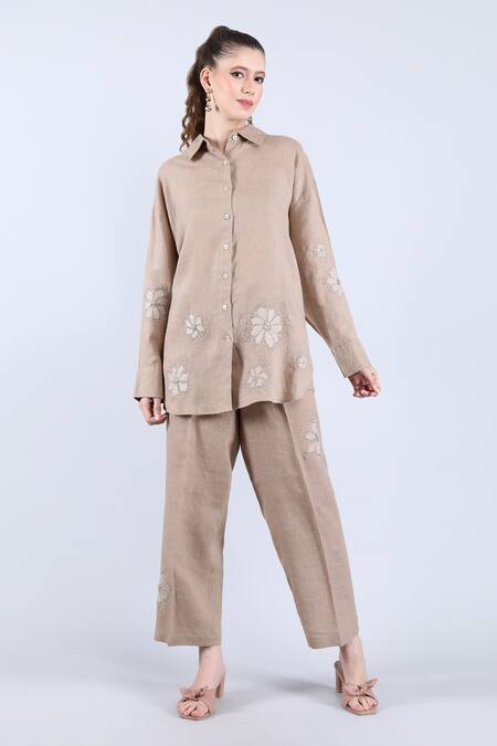 Buy_Linen Bloom_Beige Linen Applique, Beads Collared Embellished Shirt And Pant Set 