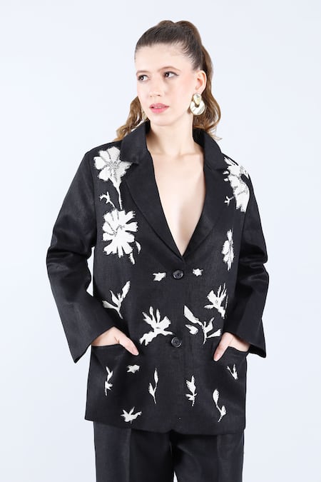 Linen Bloom Floral Applique Blazer 