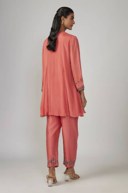 Sandhya Shah Pink Embroidered Kurta Pant Set 