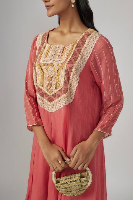 Sandhya Shah_Pink Cotton, Organza Cut Work Round Neck Cutdana Embroidered Kurta Pant Set _Online_at_Aza_Fashions