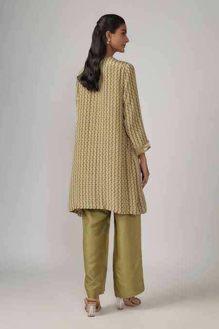 Sandhya Shah Green Embroidered Yoke Kurta Pant Set 