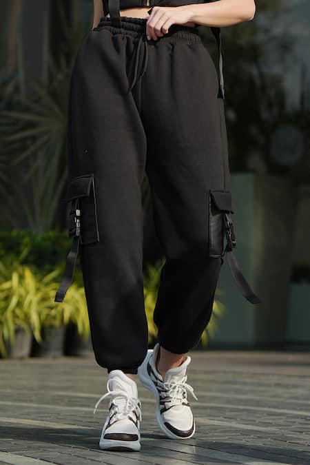 The Episode_Black Fleece 52% Cotton And 48% Polyester Buckle Detailing Vest & Joggers Set _Online_at_Aza_Fashions