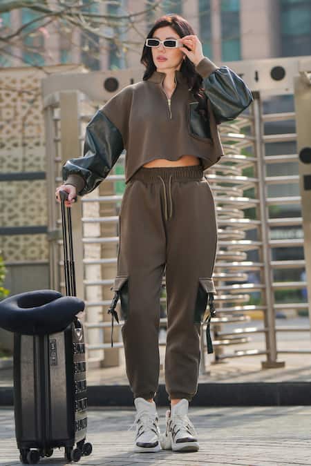 The Episode_Green Fleece 52% Cotton And 48% Polyester Cropped Sweatshirt With Joggers Set _Online_at_Aza_Fashions