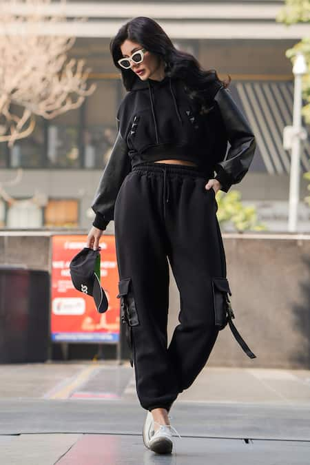 THE EPISODE Paris Love Cropped Hoodie With Joggers 