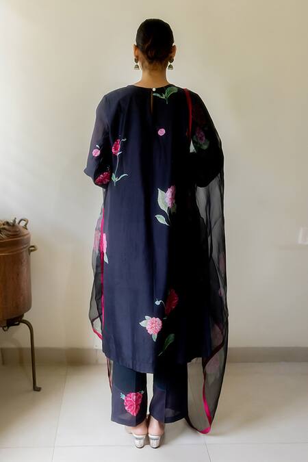 Shop Juanita By Shubhda Black Chanderi Printed Dahlia Round Kurta Set at Aza Fashions Shop_Juanita By Shubhda_Black Chanderi Printed Dahlia Round Kurta Set_at_Aza_Fashions