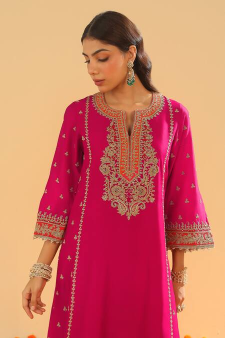 Shop Sheetal Batra Pink Organza, Sequins, Zari, Embroidery Hot Kirandori Kurta Set Shop_Sheetal Batra_Pink Organza, Sequins, Zari, Embroidery Hot Kirandori Kurta Set