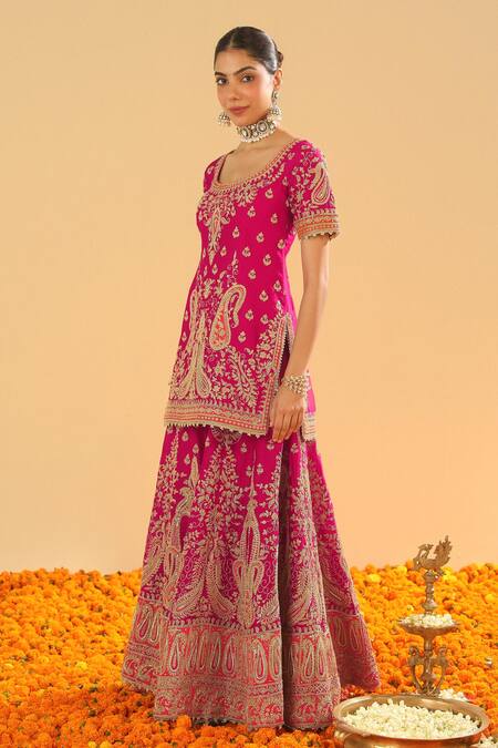 Sheetal Batra Pink Silk Chanderi Embroidery Kirandori Round Ishwa Paisley Kurta Sharara Set  5