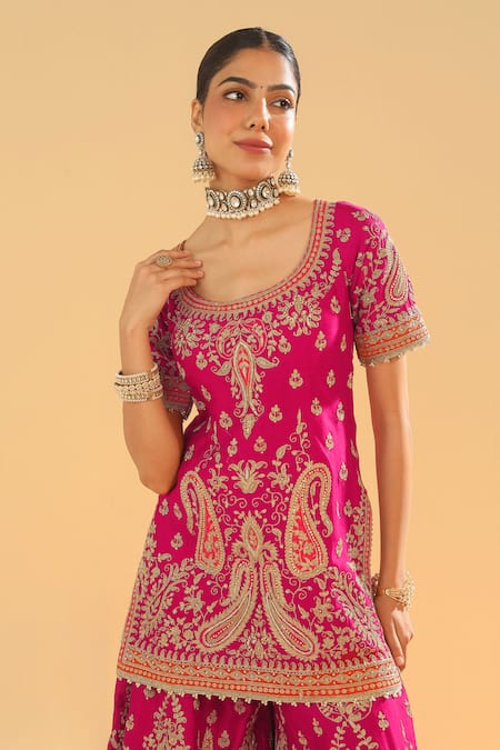 Shop Sheetal Batra Pink Organza, Sequins, Diamonds Round Paisley Embroidered Kurta Set Online at Aza Fashions Shop_Sheetal Batra_Pink Organza, Sequins, Diamonds Round Paisley Embroidered Kurta Set _Online_at_Aza_Fashions