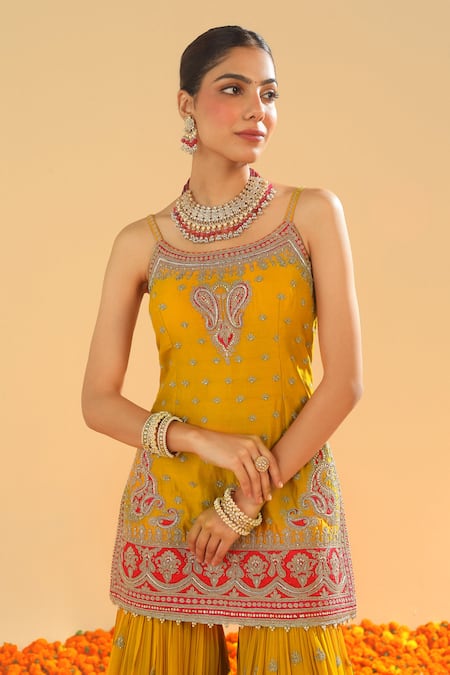 Buy Sheetal Batra Yellow Chanderi, Georgette, Organza, Mustard Kirandori Kurta Set Buy_Sheetal Batra_Yellow Chanderi, Georgette, Organza, Mustard Kirandori Kurta Set