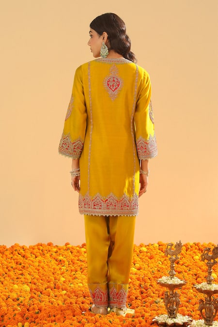 Shop Sheetal Batra Yellow Silk, Bamboo Embroidery Collared Kirandori Kurta Set at Aza Fashions Shop_Sheetal Batra_Yellow Silk, Bamboo Embroidery Collared Kirandori Kurta Set _at_Aza_Fashions