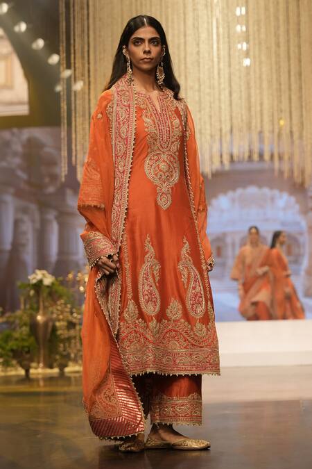 Sheetal Batra_Orange , Organza Embroidery, Zari Split V-neck Kirandori Kurta Set _Online_at_Aza_Fashions