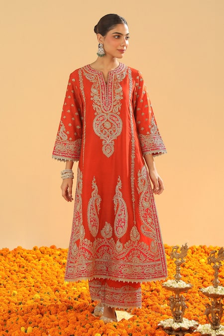 Buy_Sheetal Batra_Orange , Organza Embroidery, Zari Split V-neck Kirandori Kurta Set _Online_at_Aza_Fashions