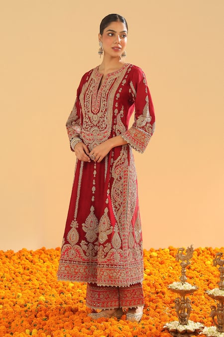 Shop Sheetal Batra Red , Chanderi, Organza Embroidery, Zari Split Kirandori Kurta Set Online at Aza Fashions Shop_Sheetal Batra_Red , Chanderi, Organza Embroidery, Zari Split Kirandori Kurta Set _Online_at_Aza_Fashions