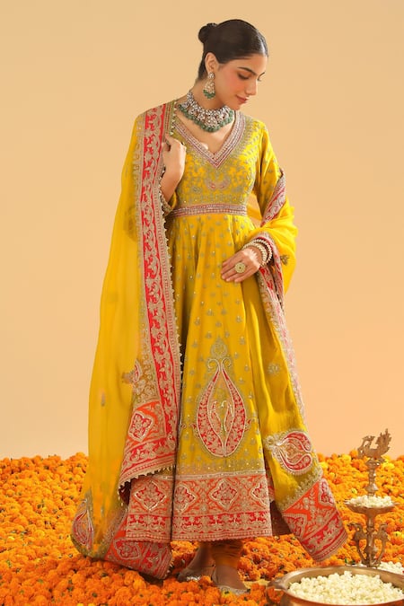 Buy Sheetal Batra Yellow Chanderi, Silk Embroidery, Beads V-neck Kashmiri Tilla Anarkali Set Buy_Sheetal Batra_Yellow Chanderi, Silk Embroidery, Beads V-neck Kashmiri Tilla Anarkali Set
