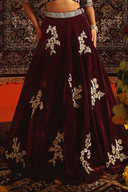 Sabe Maroon Velvet Sequins, Embroidery Plunge Neck Floral Zardozi Lehenga Set Online at Aza Fashions Sabe_Maroon Velvet Sequins, Embroidery Plunge Neck Floral Zardozi Lehenga Set _Online_at_Aza_Fashions