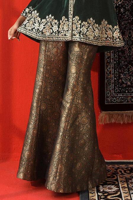 Sabe Green Velvet, Brocade Embroidery, Zari, Gota Floral Peplum Kurta And Sharara Set Online at Aza Fashions Sabe_Green Velvet, Brocade Embroidery, Zari, Gota Floral Peplum Kurta And Sharara Set _Online_at_Aza_Fashions