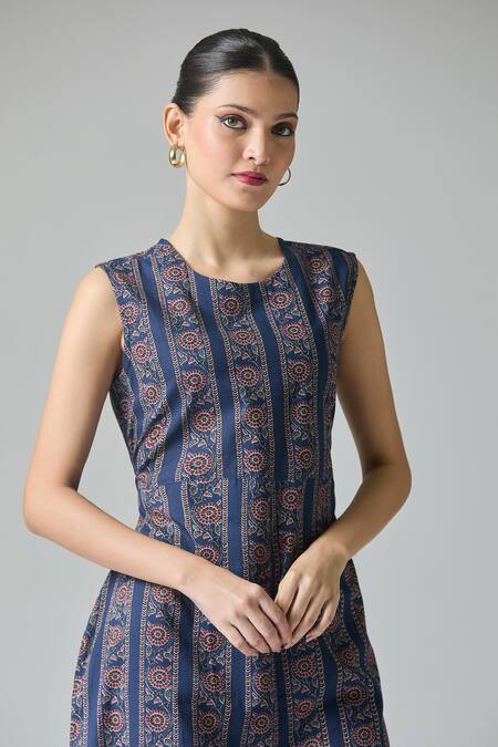 Buy_Samyukta Singhania_Blue Cotton Round Neck Wildbloom Handblock Print Jumpsuit