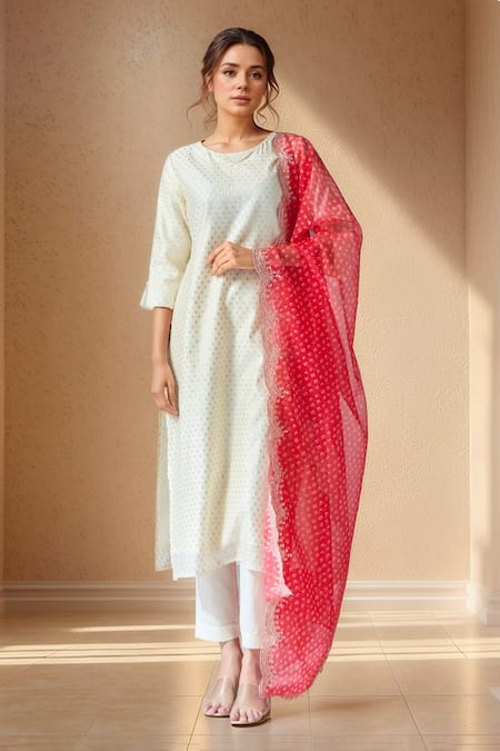 Samyukta Singhania Prism Embellished Kurta With Pant 