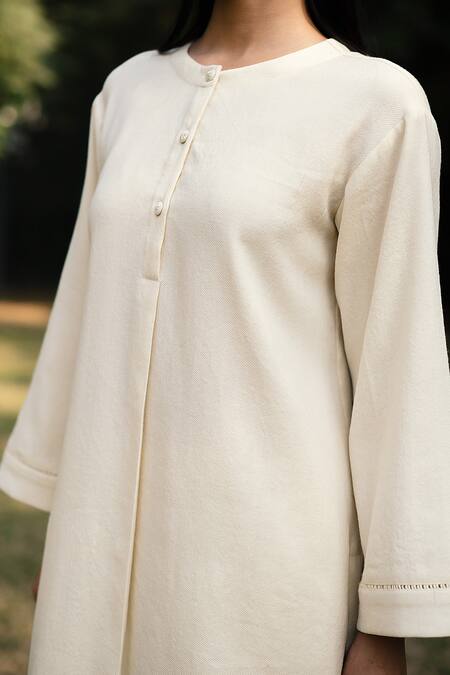 Shop RAAS LIFE Cream Wool Round Neck Solid Kurta Set With Trouser Online at Aza Fashions Shop_RAAS LIFE_Cream Wool Round Neck Solid Kurta Set With Trouser _Online_at_Aza_Fashions