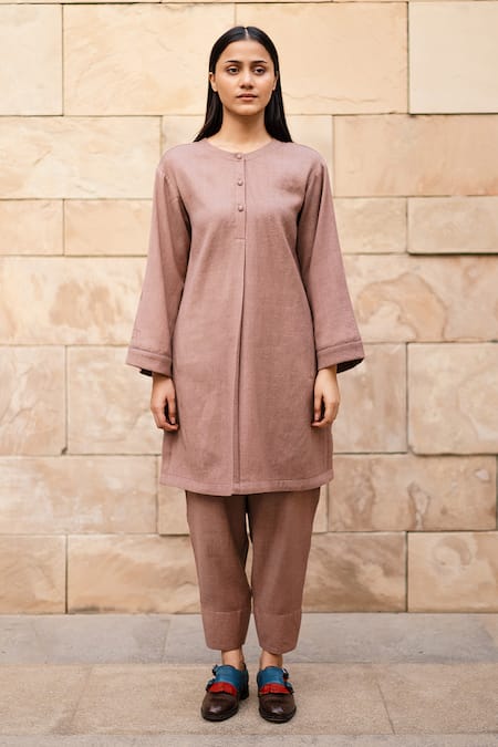 RAAS LIFE Iris Plain Kurta Set 