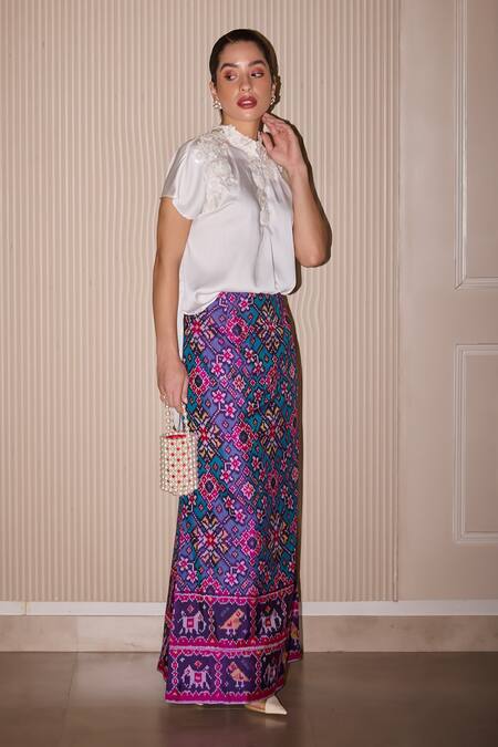Shop Twenty Nine White Silk Applique, Patchwork High Neck 3d Floral Top And Patola Skirt Set Online at Aza Fashions Shop_Twenty Nine_White Silk Applique, Patchwork High Neck 3d Floral Top And Patola Skirt Set _Online_at_Aza_Fashions
