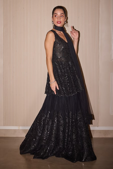 Shop Twenty Nine Black Tulle Mirrors Applique Dupatta Online at Aza Fashions Shop_Twenty Nine_Black Tulle Mirrors Applique Dupatta _Online_at_Aza_Fashions