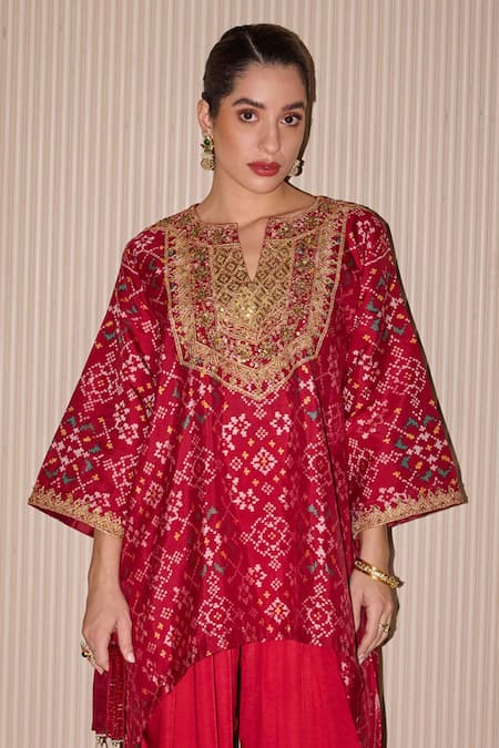 Buy_Twenty Nine_Red Silk Embroidery, Zari Collared Patola Kurta Set _Online_at_Aza_Fashions
