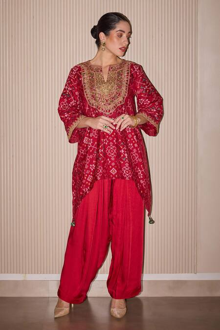 Shop_Twenty Nine_Red Silk Embroidery, Zari Collared Patola Kurta Set _Online_at_Aza_Fashions