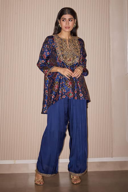 Buy Twenty Nine Blue Silk Embroidery Split V-neck Patola Weave Kurta Set Online at Aza Fashions Buy_Twenty Nine_Blue Silk Embroidery Split V-neck Patola Weave Kurta Set _Online_at_Aza_Fashions