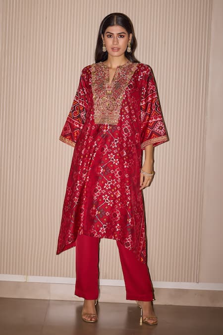 Twenty Nine Red Silk Embroidery Open Neck Asymmetric Patola Kurta Set at Aza Fashions Twenty Nine_Red Silk Embroidery Open Neck Asymmetric Patola Kurta Set _at_Aza_Fashions