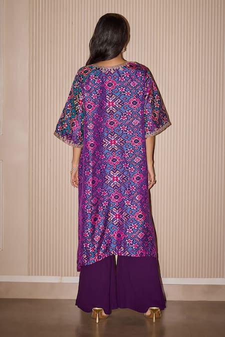 Shop_Twenty Nine_Purple Silk Embroidery V-neck Asymmetric Patola Kurta Set _at_Aza_Fashions