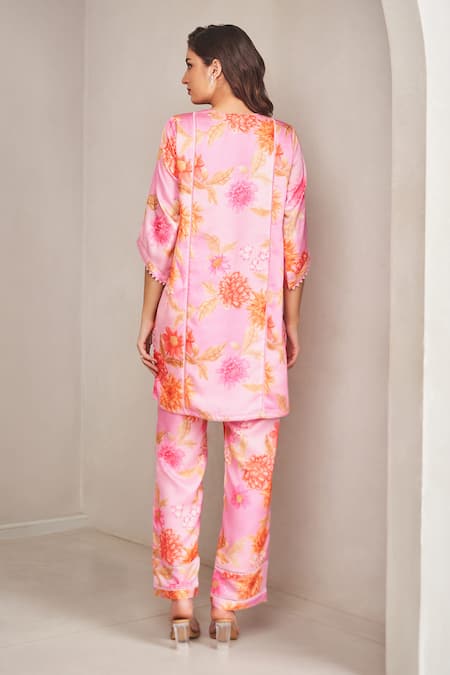 Sammohi By Moksha And Hiral Floral Printed Kurta Set 
