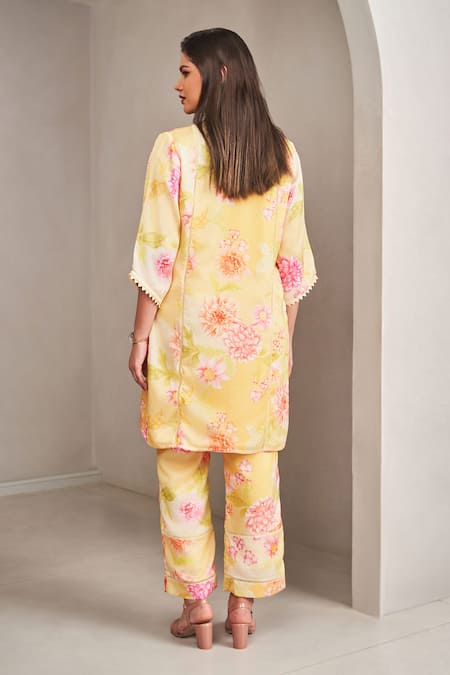 Sammohi By Moksha And Hiral Floral Print Yellow Kurta & Pant Set 