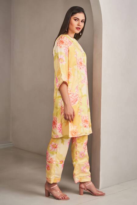 Shop_Sammohi By Moksha And Hiral_Yellow Modal Round Neck Floral Print Kurta And Pant Set _Online_at_Aza_Fashions
